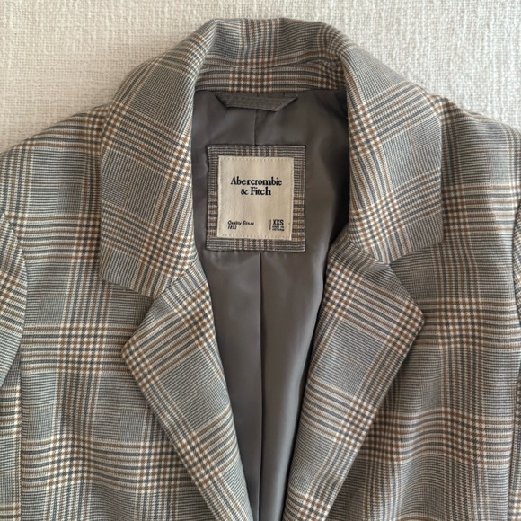 Abercrombie & Fitch Plaid Blazer - Picture 4 of 4